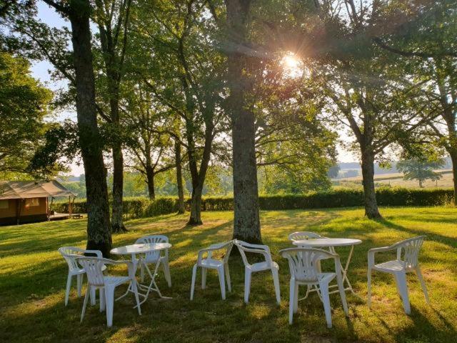 Glamping Les Arbres, Luxe Safaritent Met Zwembad Cronat Екстериор снимка